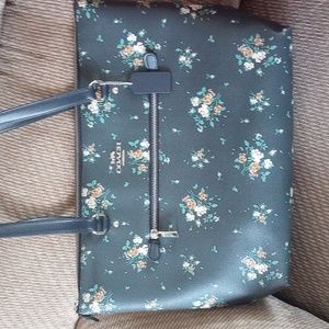 Coach 91023 Gallery tote